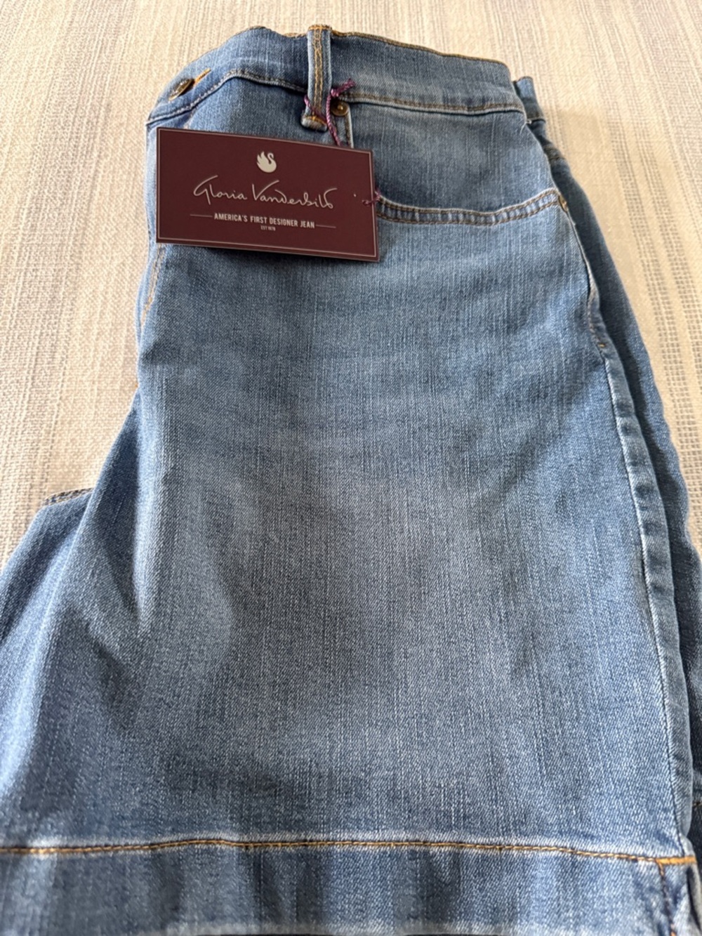 Gloria Vanderbilt Light Blue Denim Jean Shorts - Picture 5 of 5